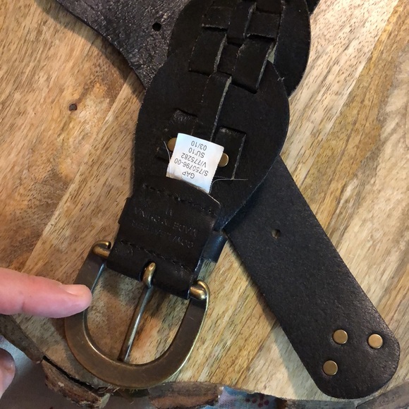 GAP Size Medium Woven Black Leather Belt BRASS Hardware & - Picture 12 of 16
